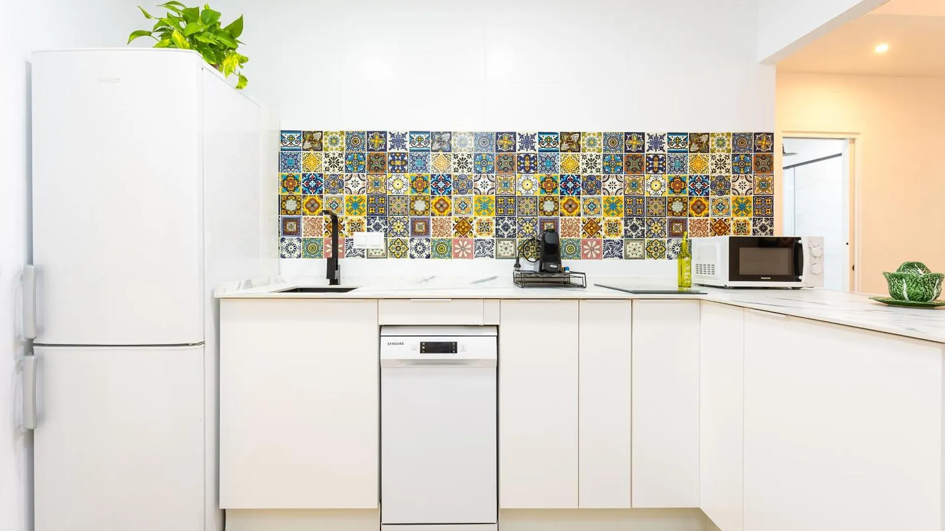 Twins Nest Malaga Apartment